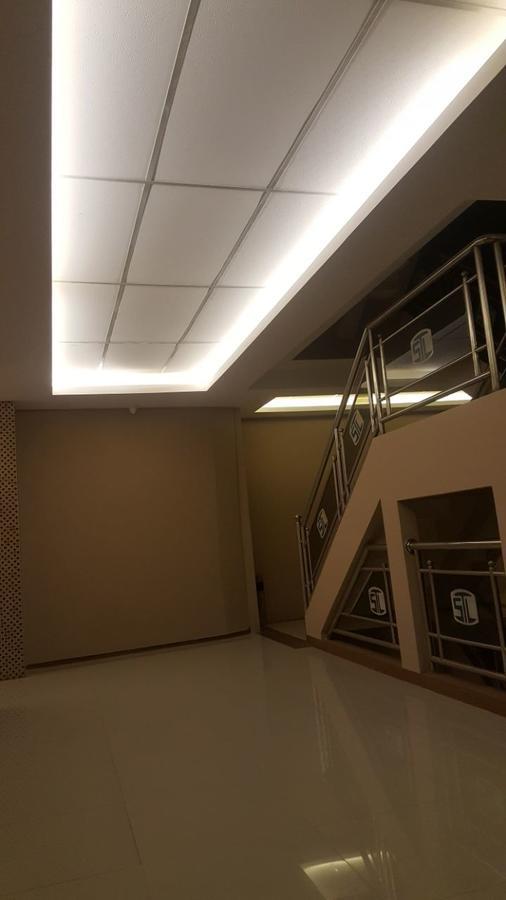Hotel Sentral Jombang Bagian luar foto