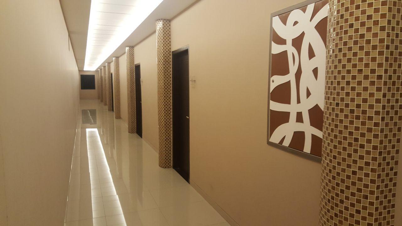 Hotel Sentral Jombang Bagian luar foto